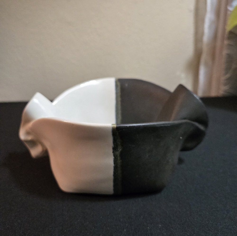 Hilborn Abstract Studio Pottery Black and White Bowl. Signed